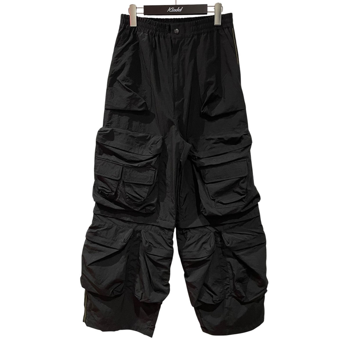 DIESEL P-STAINDナイロンカーゴパンツA10503 古着・中古-1枚目のアイテム画像