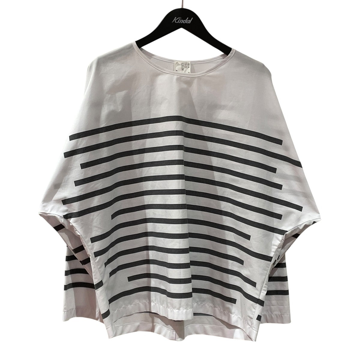 BORDER T-SHIRTプルオーバーブラウス
