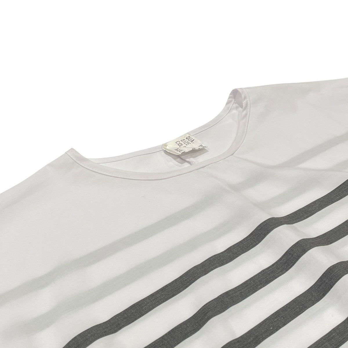 BORDER T-SHIRTプルオーバーブラウス