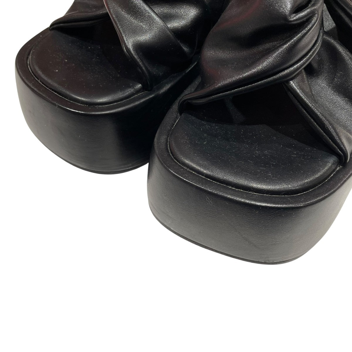 PADDED CROSS SANDALストラップサンダル