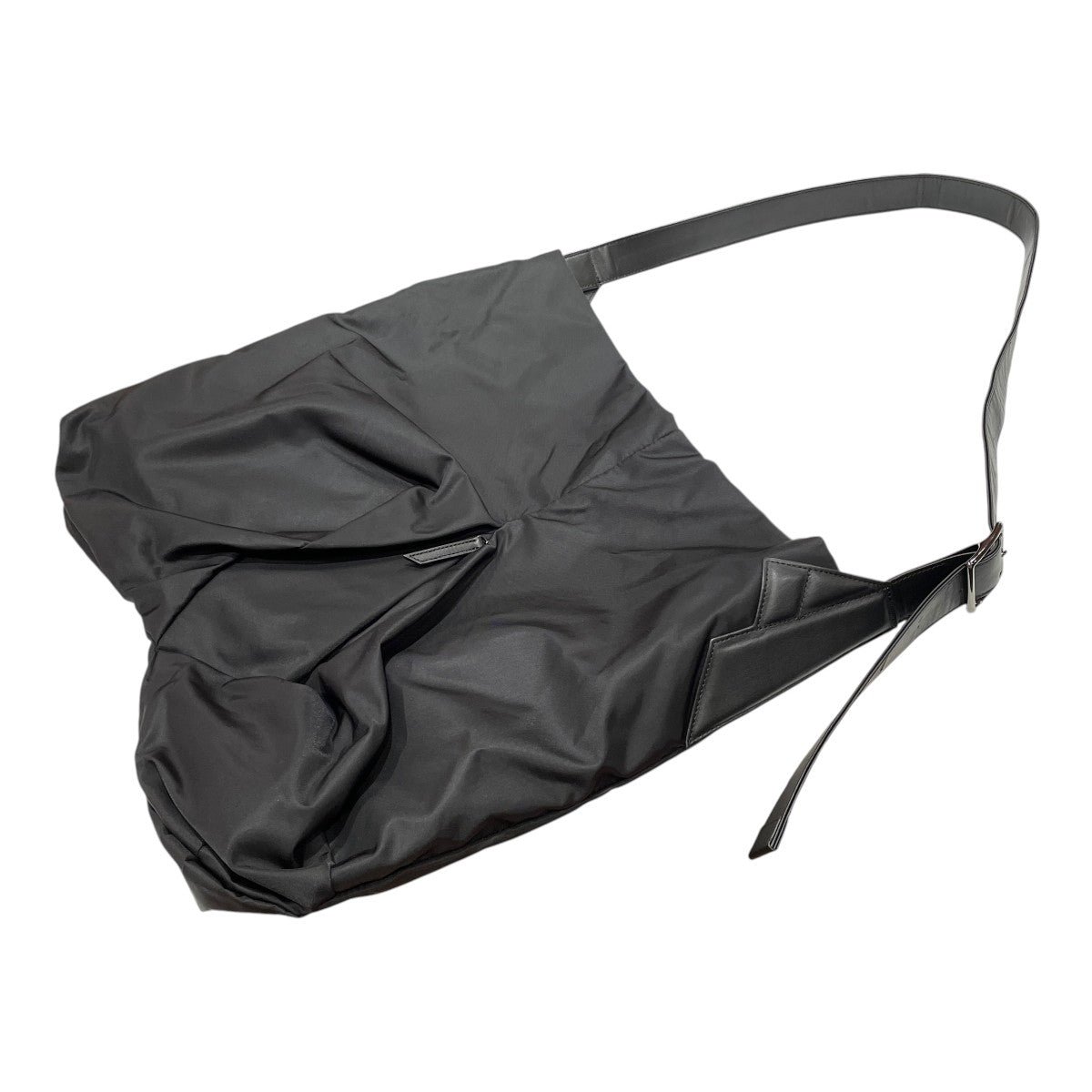 discord Yohji Yamamoto 24AWAngular bagショルダーバッグDO-I03-602 古着・中古-2枚目のアイテム画像