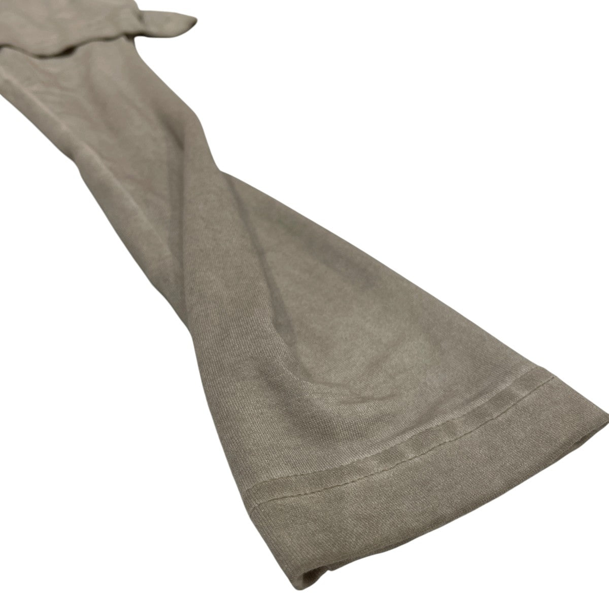 Ultra-long T-shirt with layered sleevesロング長袖カットソーA22434