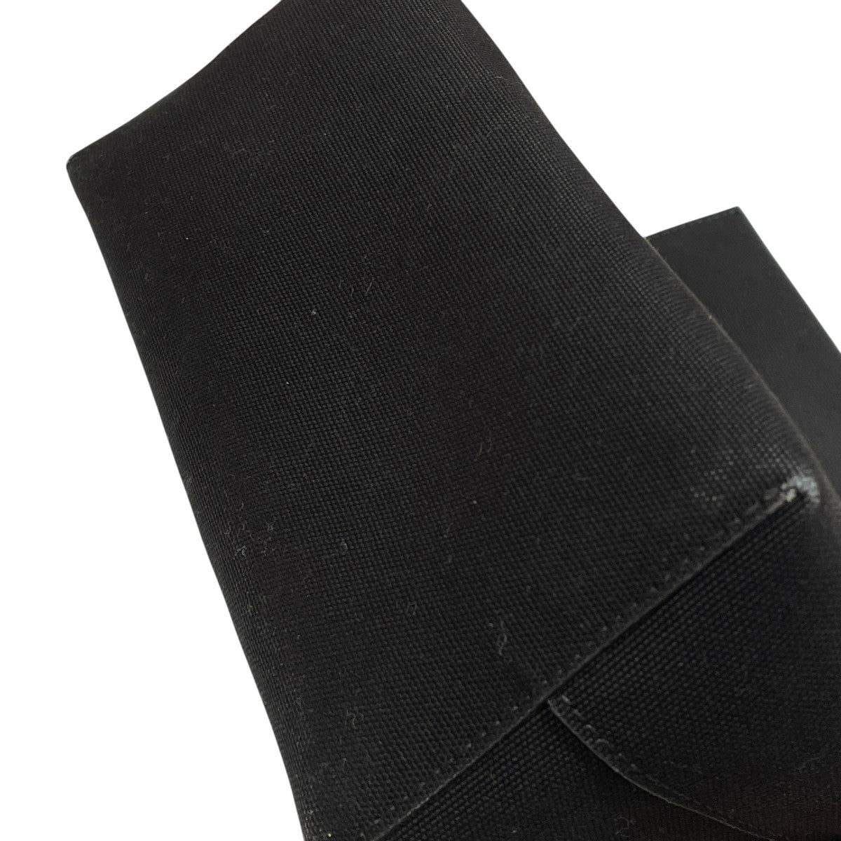 UTILITY CROSSBODY MDショルダーバッグ