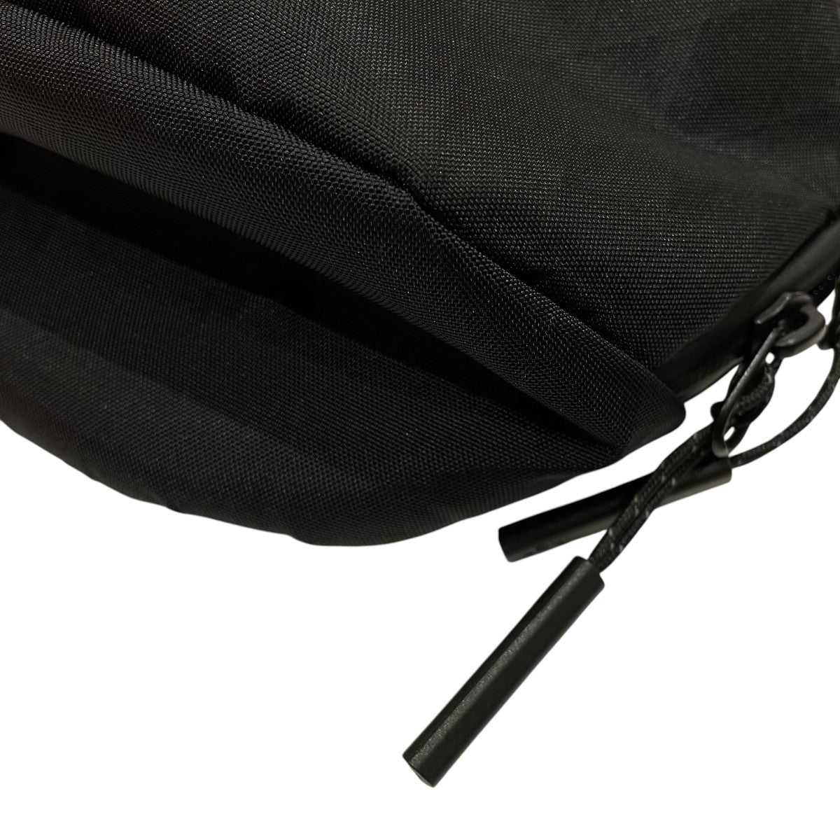 Day Sling 3 X-Pacショルダーバッグ