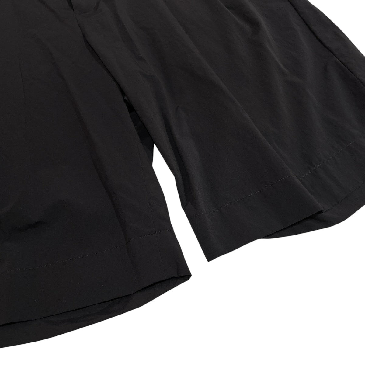 WINDPROOF NYLON WIDE EASY SHORT TROUSERS - BLACKハーフパンツST.814