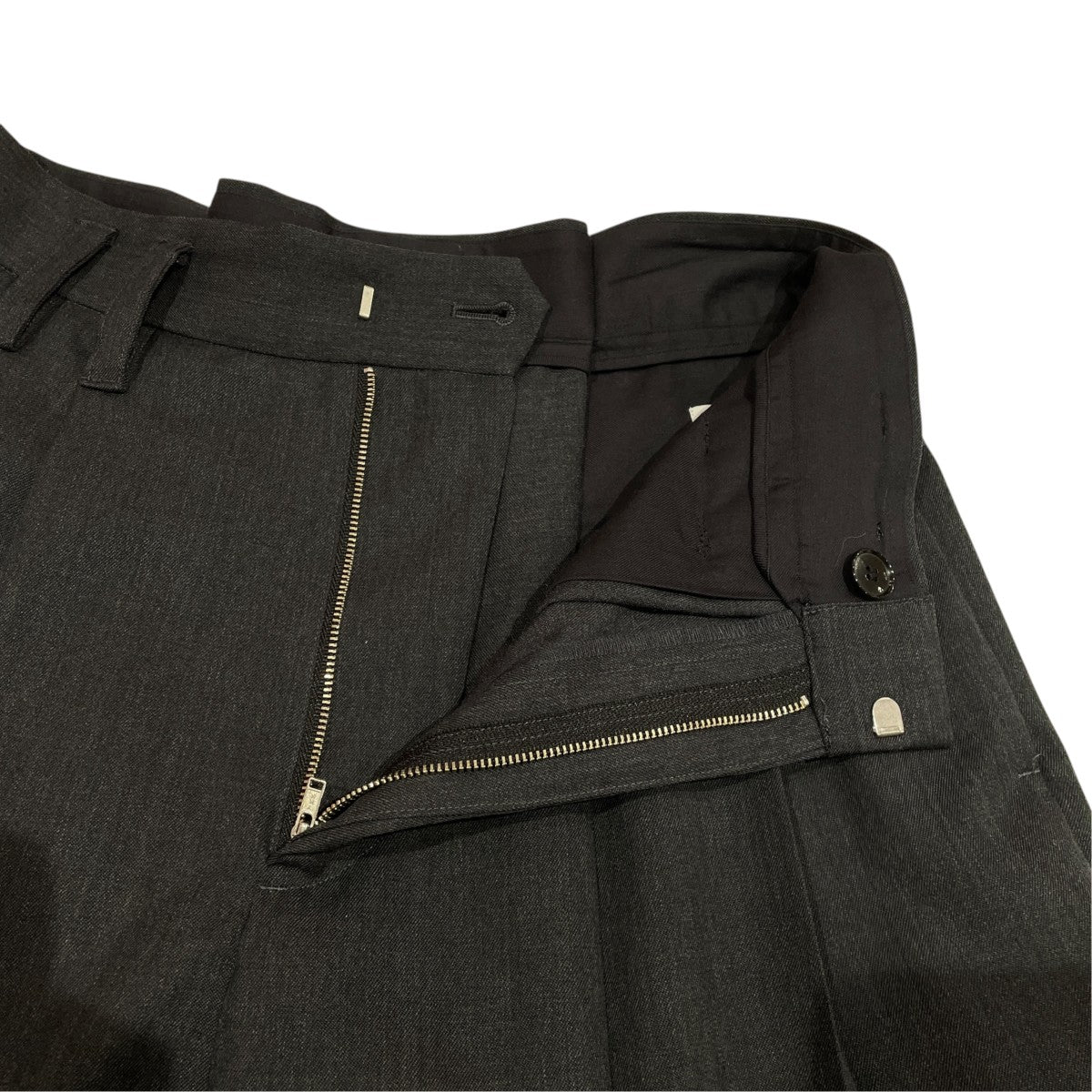 HEAVY WOOL GABARDINE OVER WIDE TUCK TROUSERSスラックス550-06001