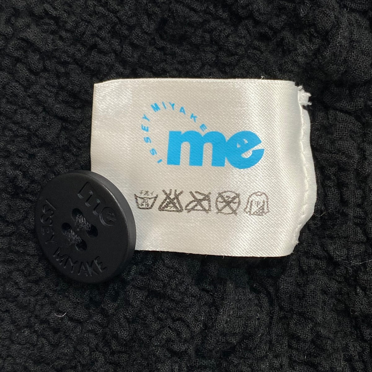 me ISSEY MIYAKE(ミーイッセイミヤケ) パイピングジャケット MI84FD711