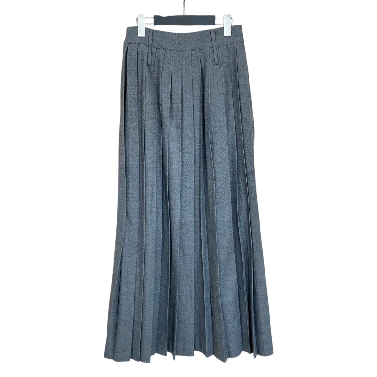 プリーツスカート