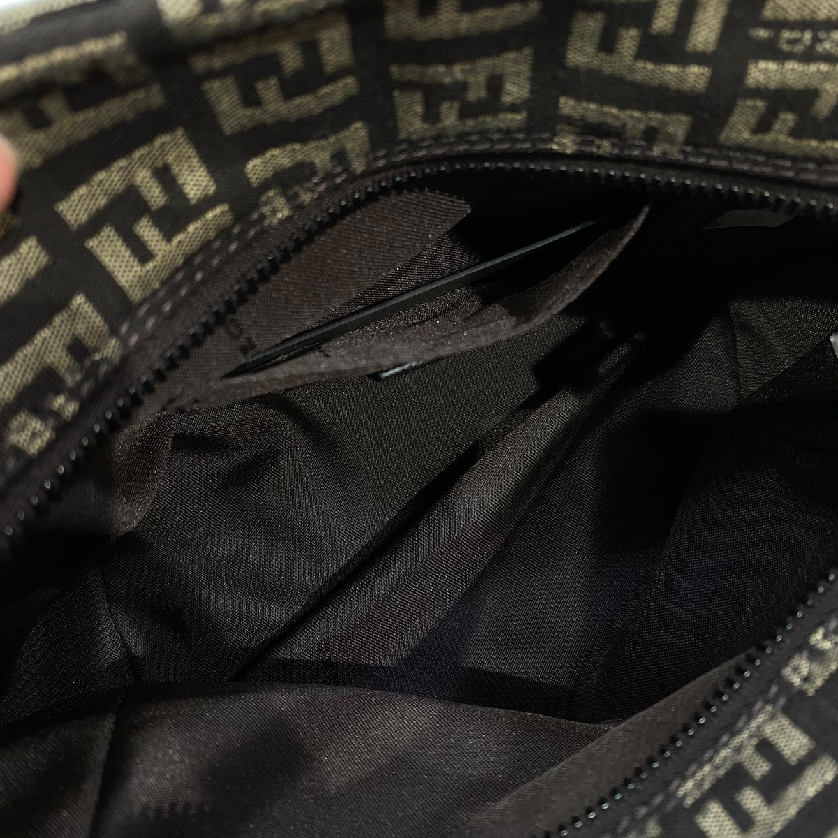 FENDI フェンディ スプリングコート ズッカ ズッキーノ シルク レディース 楽天市場】フェンディ FENDI ズッカ柄 リバーシブルコート 衣料