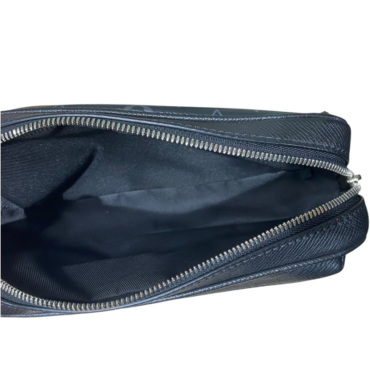 LOUIS VUITTON(ルイヴィトン) タイガ エクリプス バムバッグ