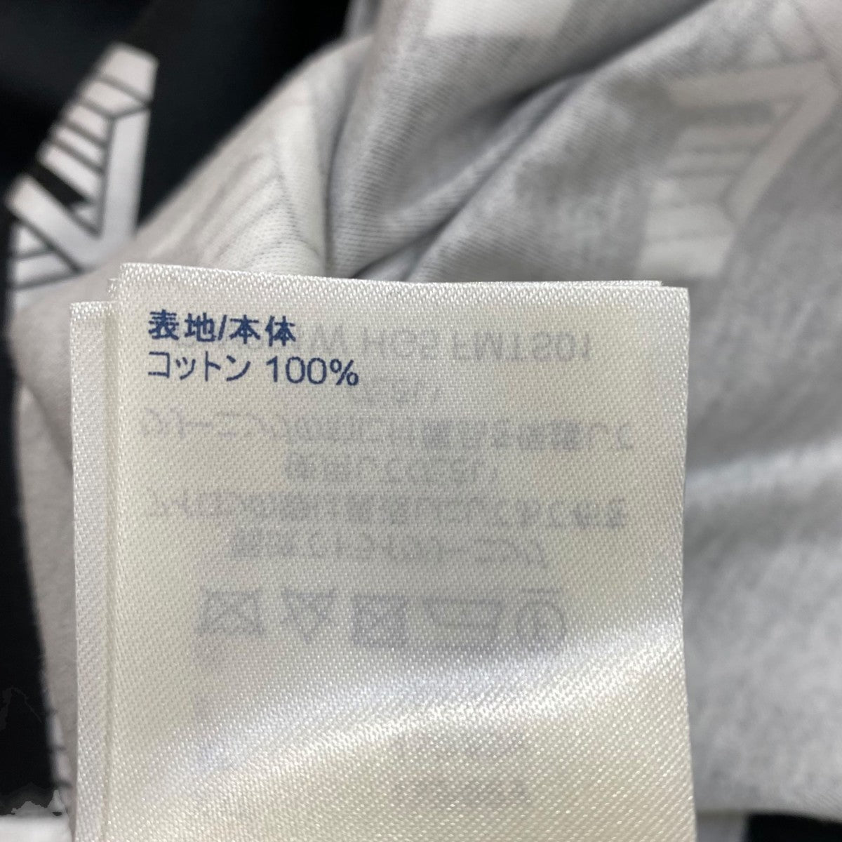 ルイヴィトン LOUIS VUITTON 22SS LVヴィテス Tシャツ RW221 ブラック サイズ：M LOUIS VUITTON(ルイヴィトン) 22SSLVヴィテス TシャツRW221