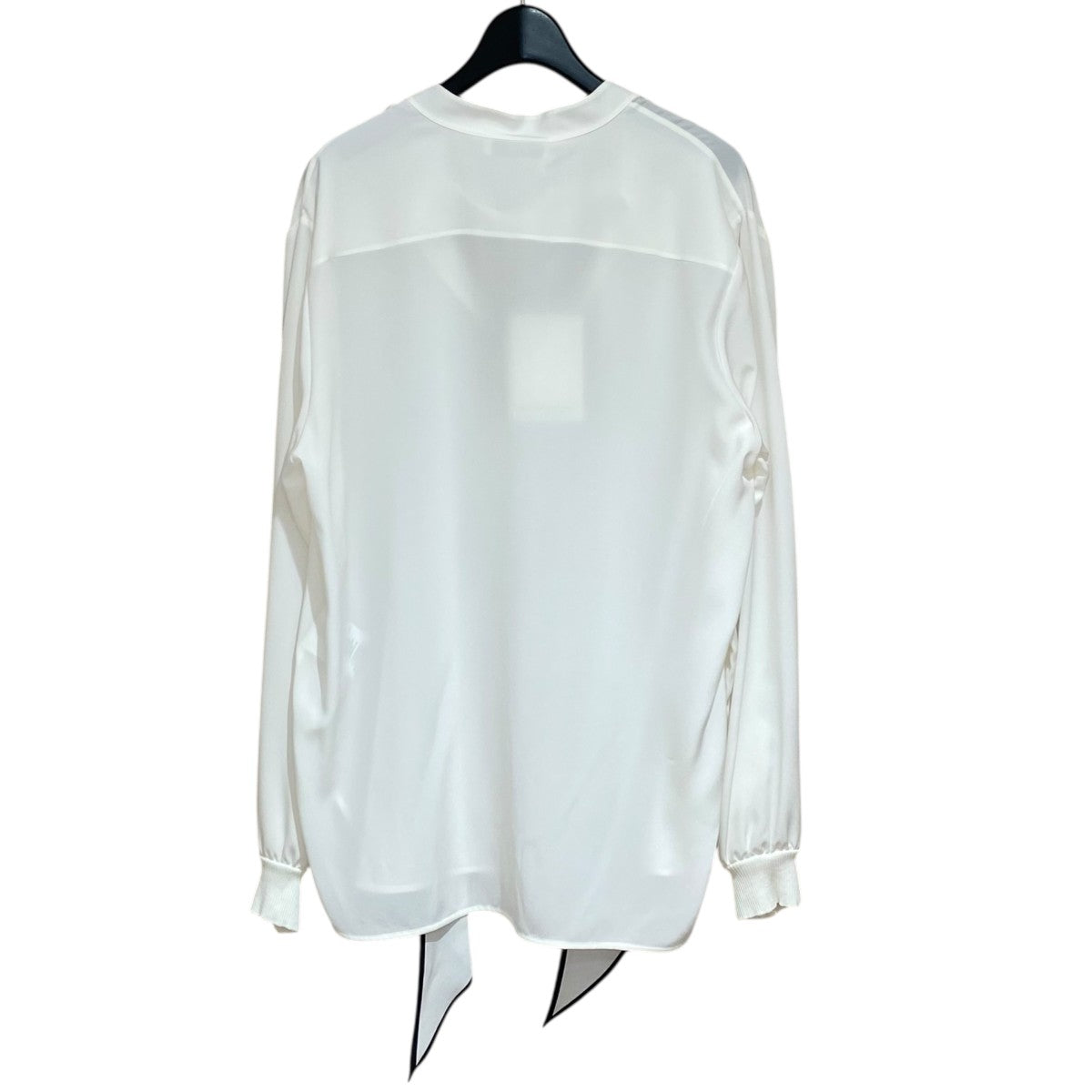 【値下げ】GIVENCHY プルオーバーパーカー BW706A3Z18 ホワイト サイズ：xs (EC) GIVENCHY(ジバンシィ) プルオーバーパーカーBW706A3Z18