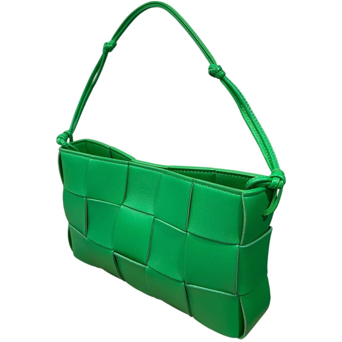 BOTTEGA VENETA(ボッテガヴェネタ) イントレチャート カセット