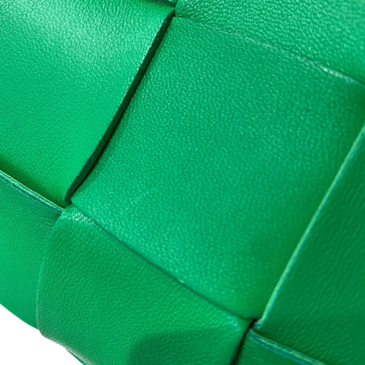 BOTTEGA VENETA(ボッテガヴェネタ) イントレチャート カセット