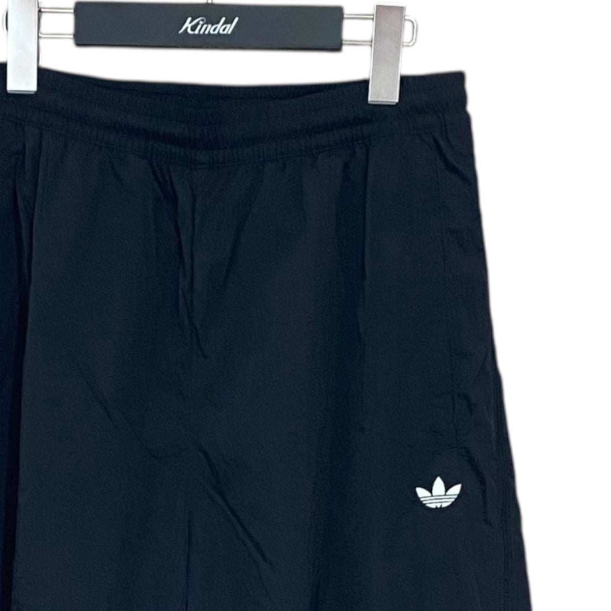 新品未使用 adidas　アディダスオリジナルス　トラックパンツ　ナイロン　XL adidas(アディダス) ナイロンパンツJX1692 Adilenium ｵｰﾊﾞｰｻｲｽﾞ
