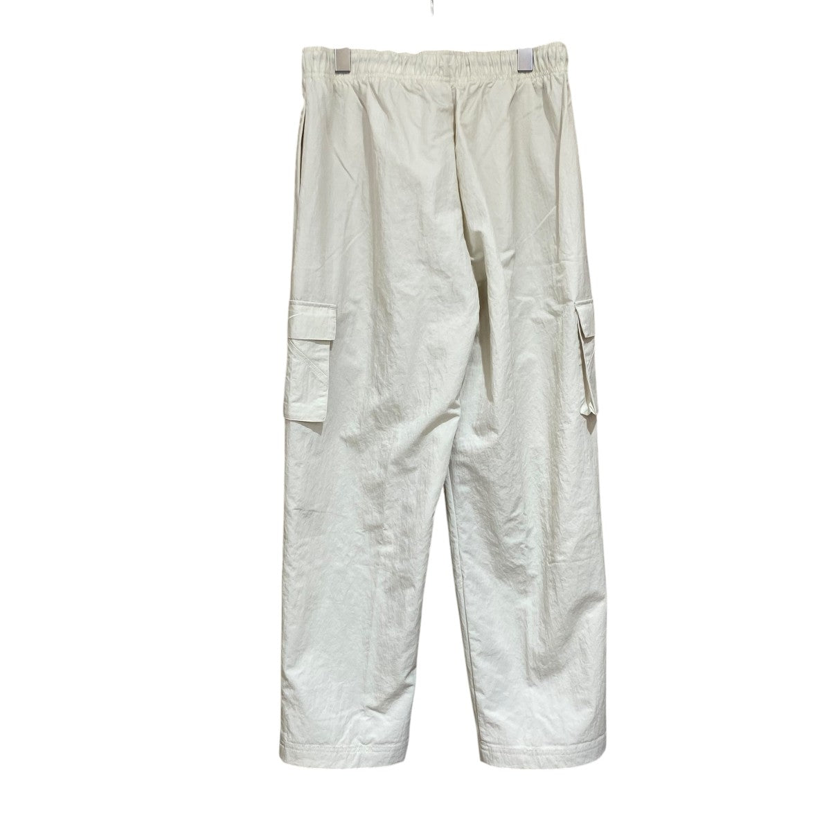 Essential Women’s High-Rise Woven Cargo PantsDO7210-104