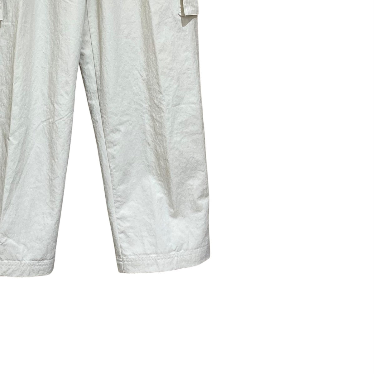 Essential Women’s High-Rise Woven Cargo PantsDO7210-104