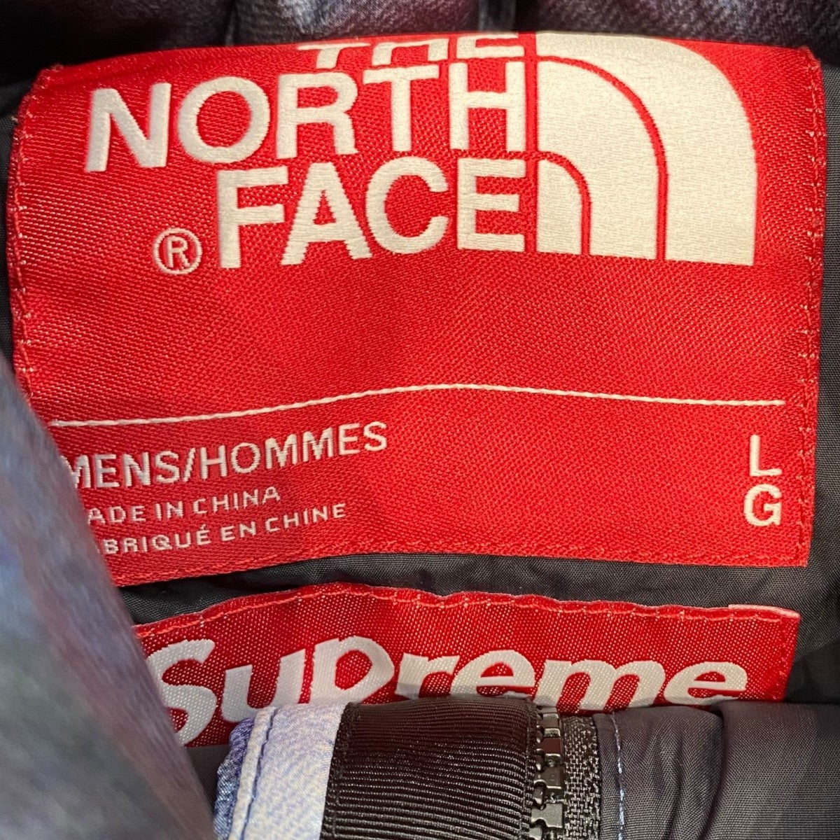 ダウンジャケットND521001 Bleached Denim Print Nuptse Jacket