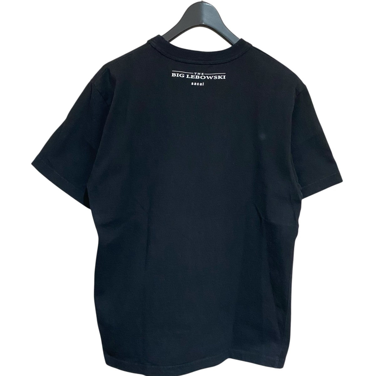 新品 sacai The Big Lebowski Tシャツ サカイ ブラック サカイからビッグ・リボウスキとのコラボによる最新アイテムが登場