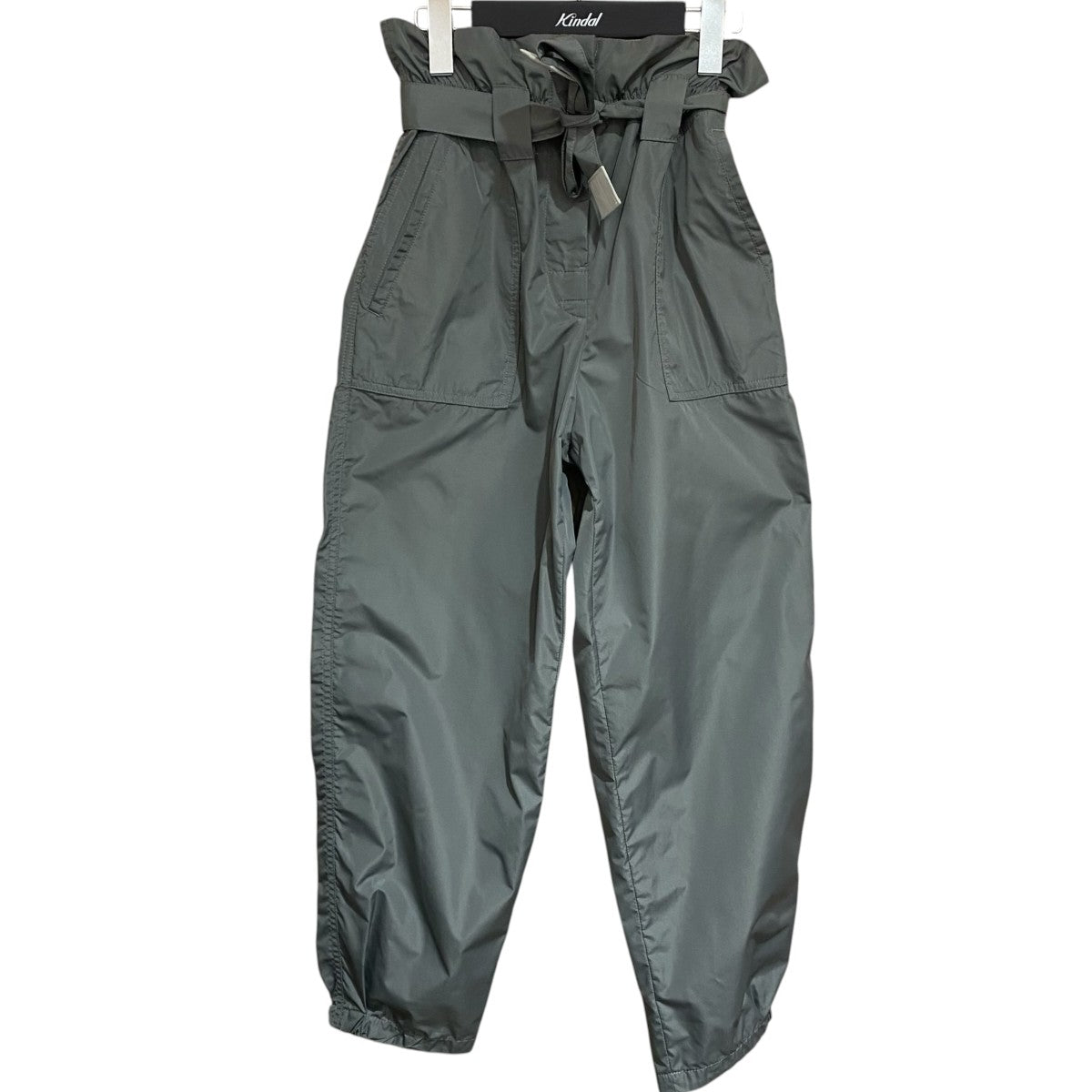 ナイロンパンツ