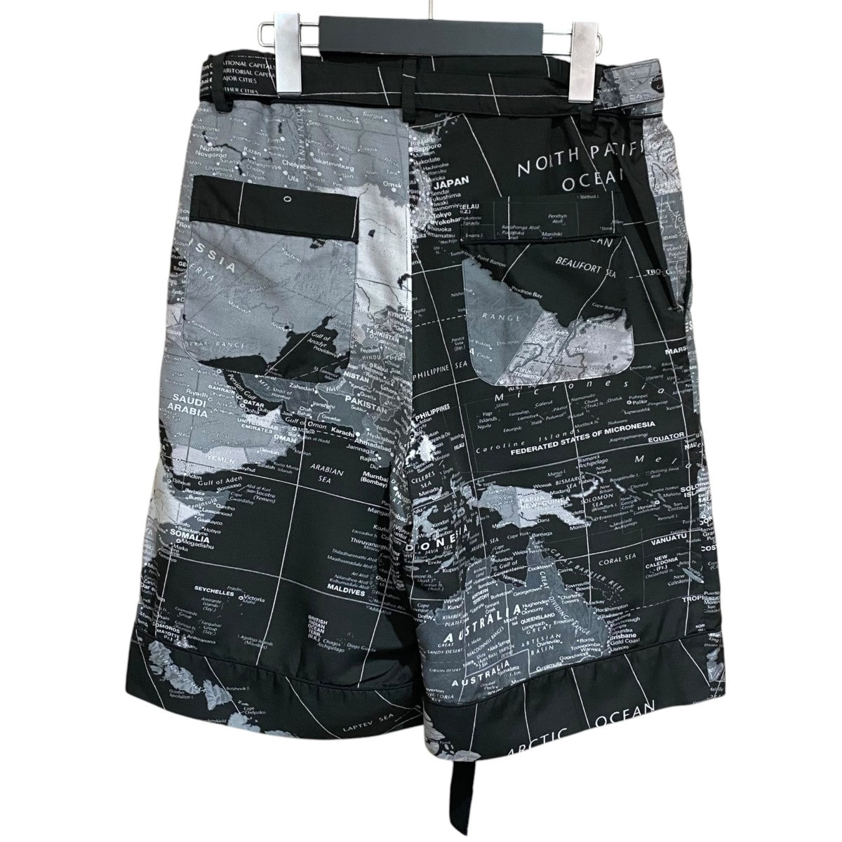 sacai(サカイ) WORLD MAP SHORT PANTS20-02303M 20-02303M ブラック