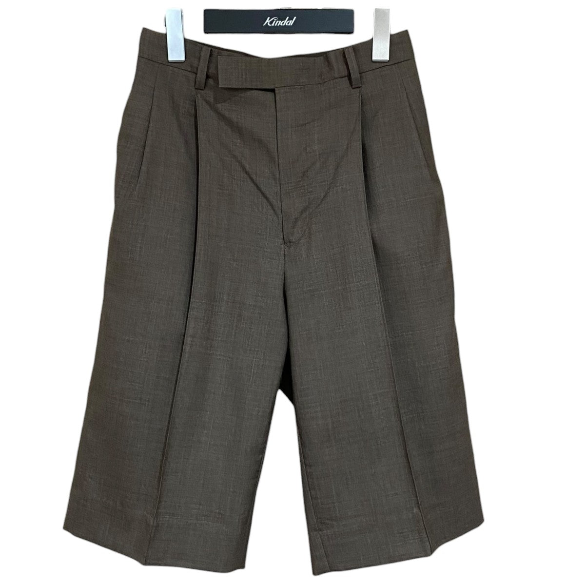 AURALEE TROPICAl WOOL SHORTSA22SP05WT 古着・中古-1枚目のアイテム画像
