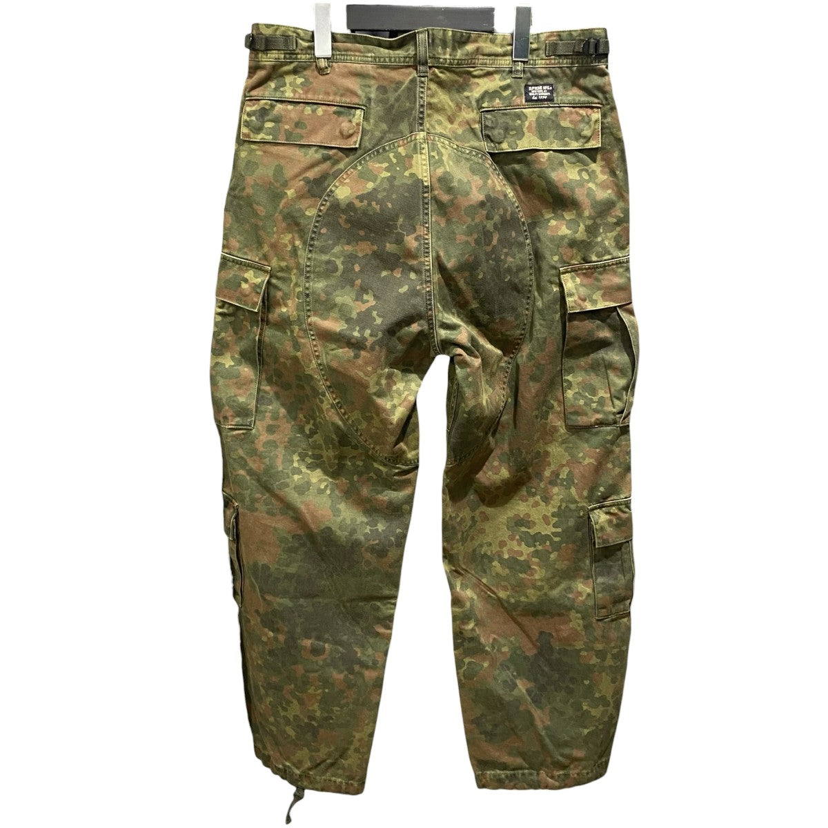 Supreme カモ柄カーゴパンツ 古着・中古-2枚目のアイテム画像