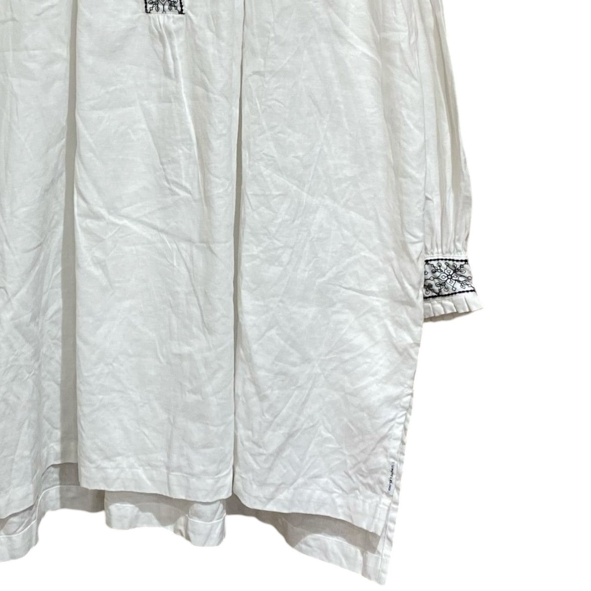 nest Robe ブラックワーク刺繍ブラウス01243-1085 古着・中古-4枚目のアイテム画像
