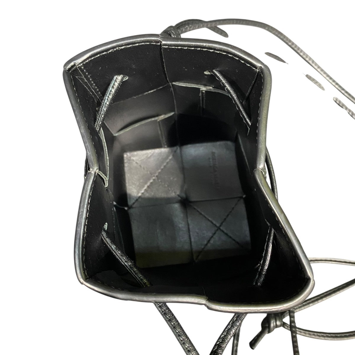 BOTTEGA VENETA ミニ クロスボディバッグマキシイントレチャート カセット 古着・中古-4枚目のアイテム画像