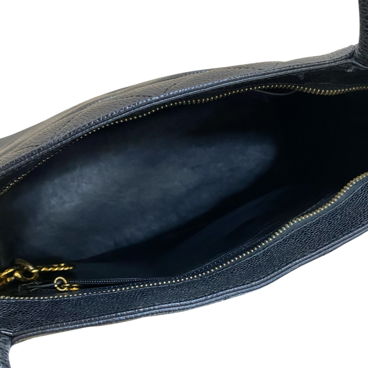 CHANEL 復刻トート キャビアスキン ゴールド金具 古着・中古-6枚目のアイテム画像