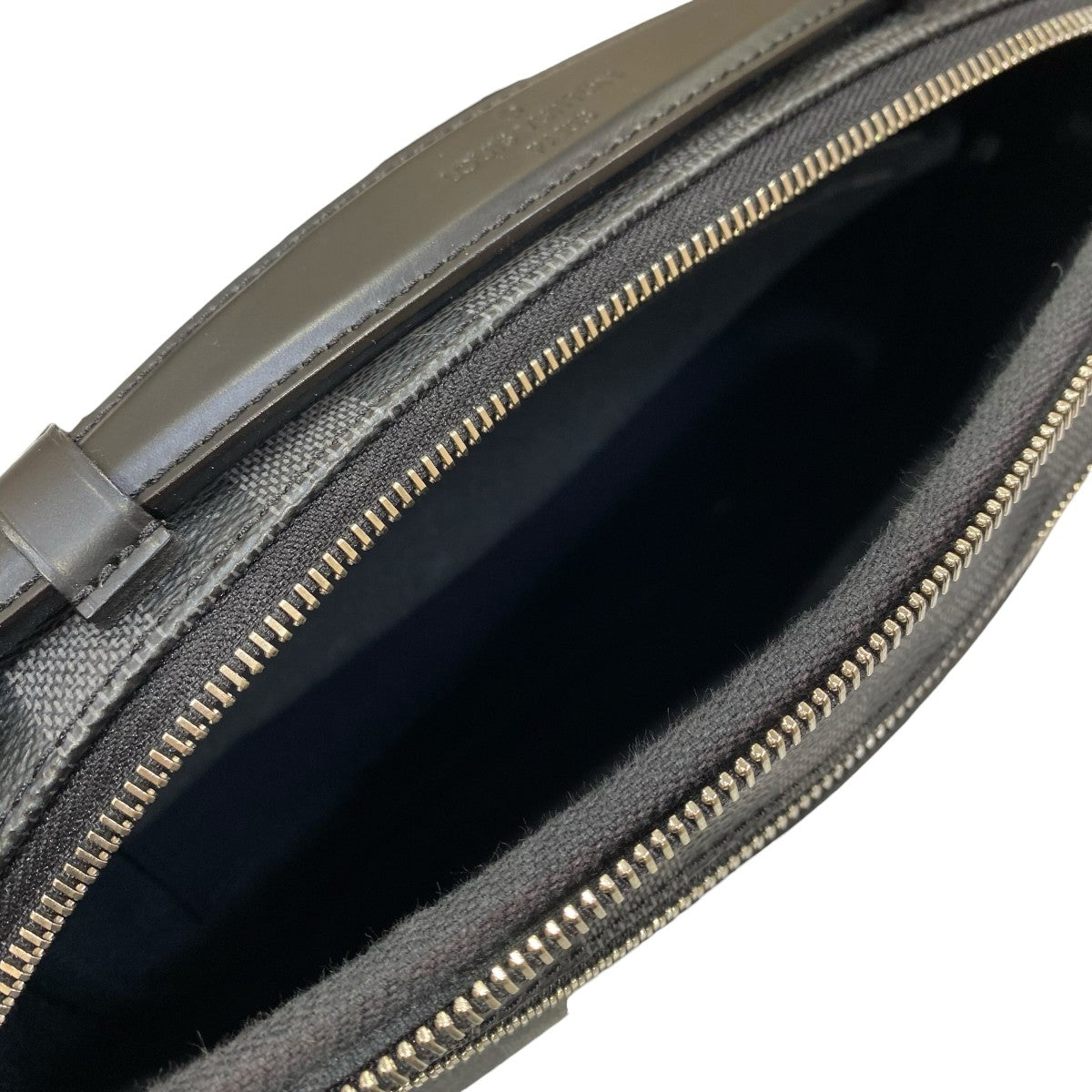 LOUIS VUITTON ダミエグラフィットアンブレールボディバッグN41289 古着・中古-5枚目のアイテム画像