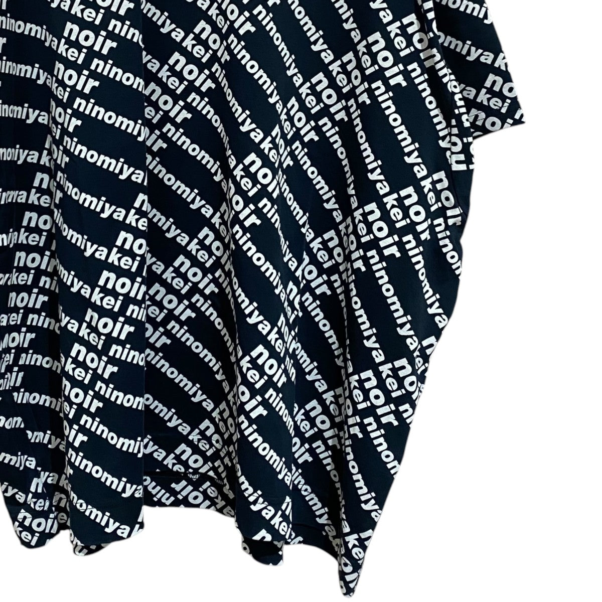 総柄Tシャツ3I-T009