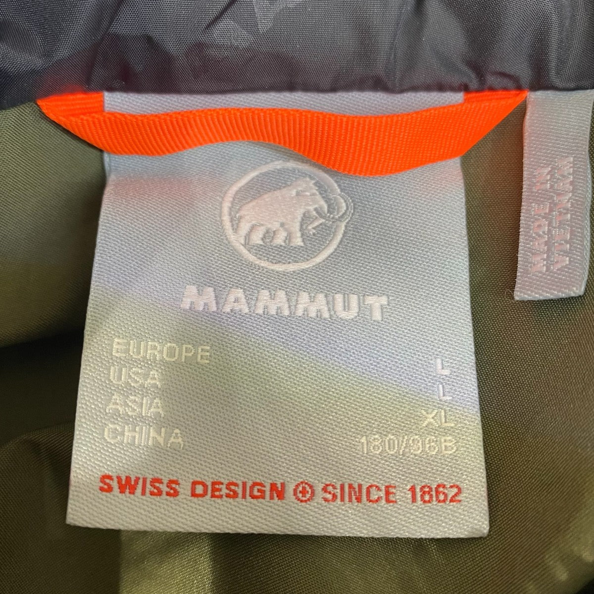 Ayako Pro HS Hooded Jacket GORE-TEX1010-27550