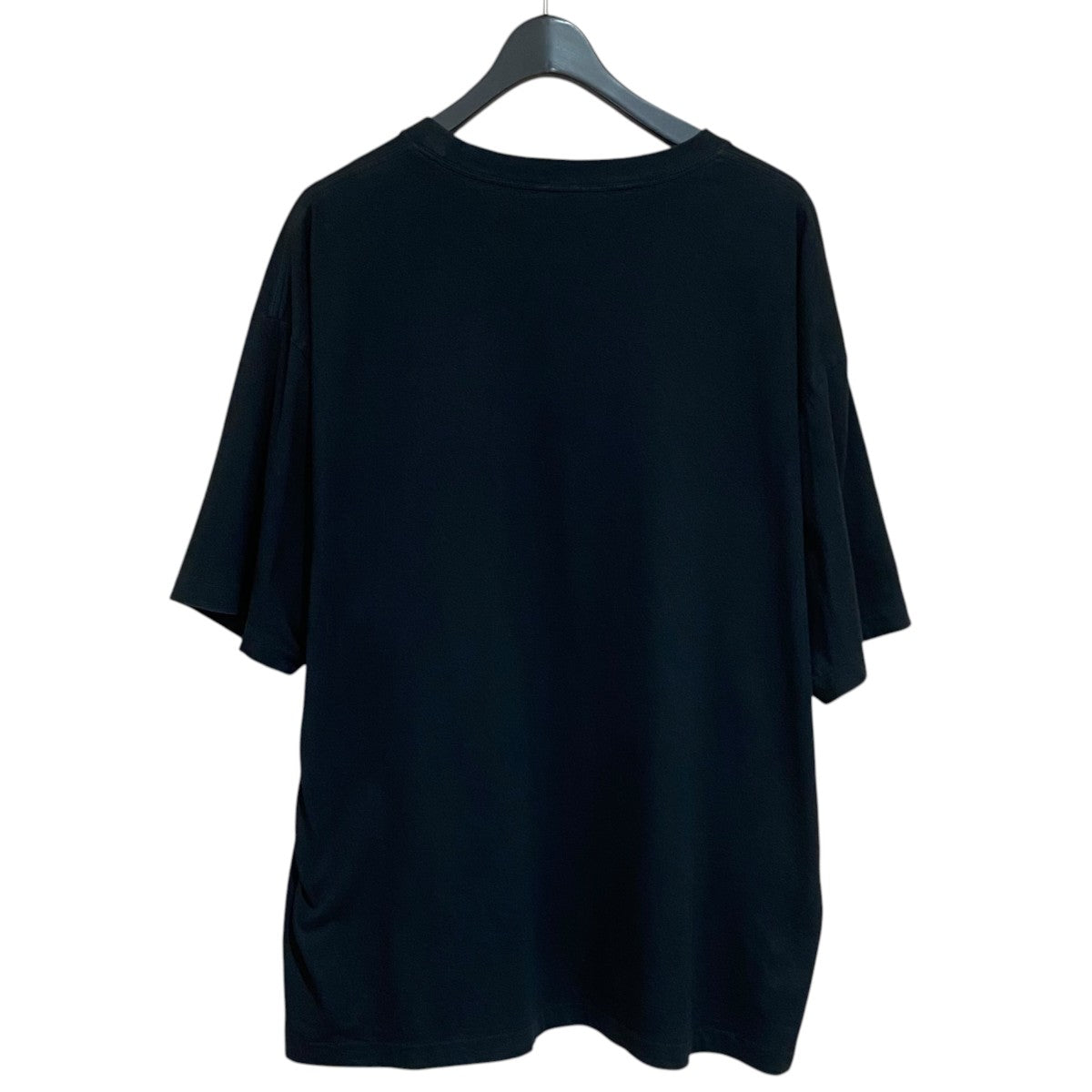クールネックTシャツ