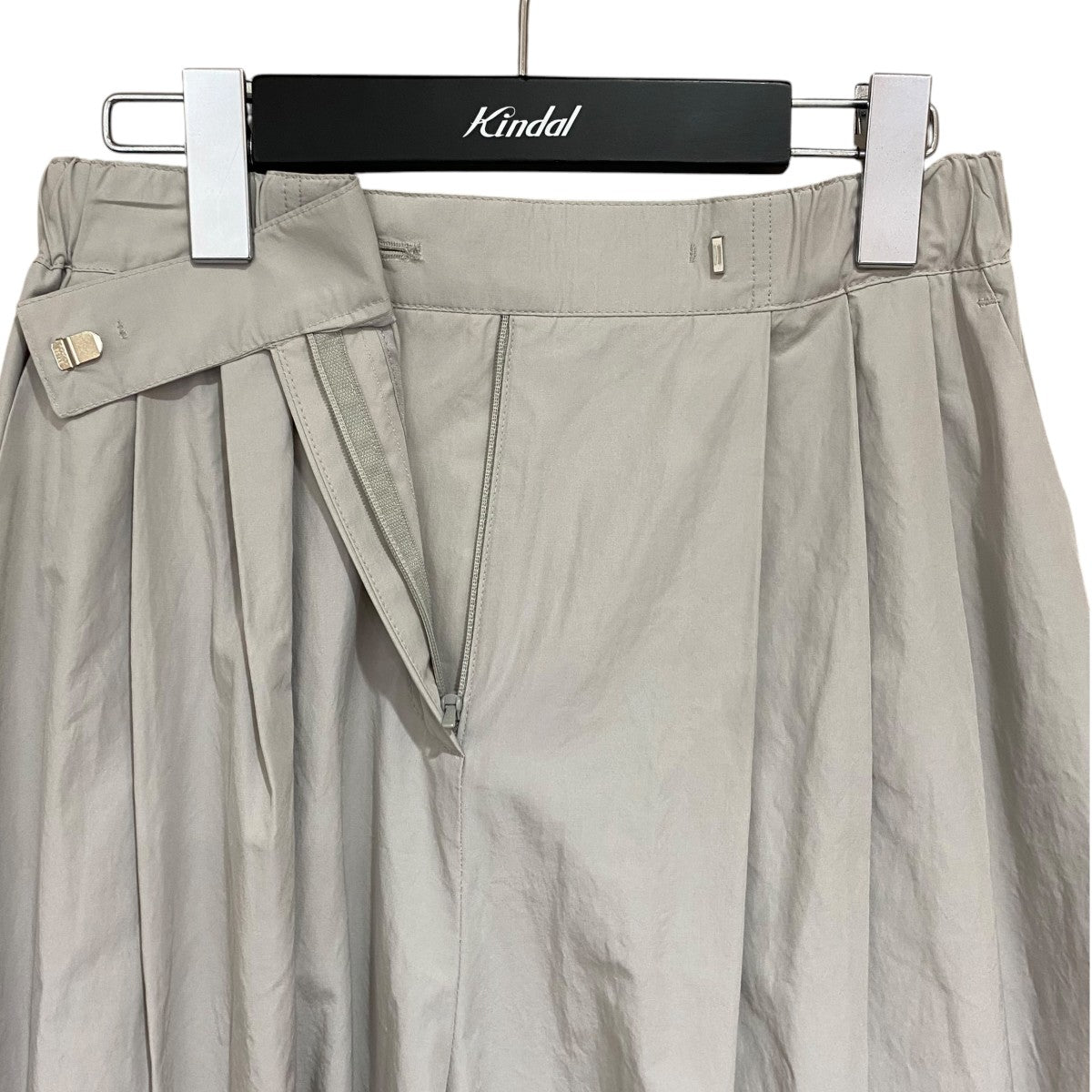 25SSTHREE TUCK BANDING PANTS25030410001910