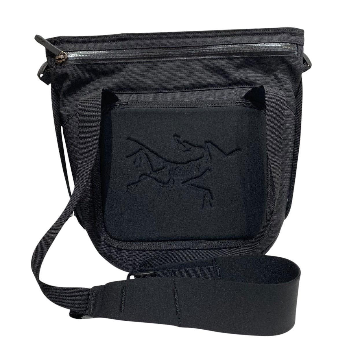 Arro 8 Shoulder Bag