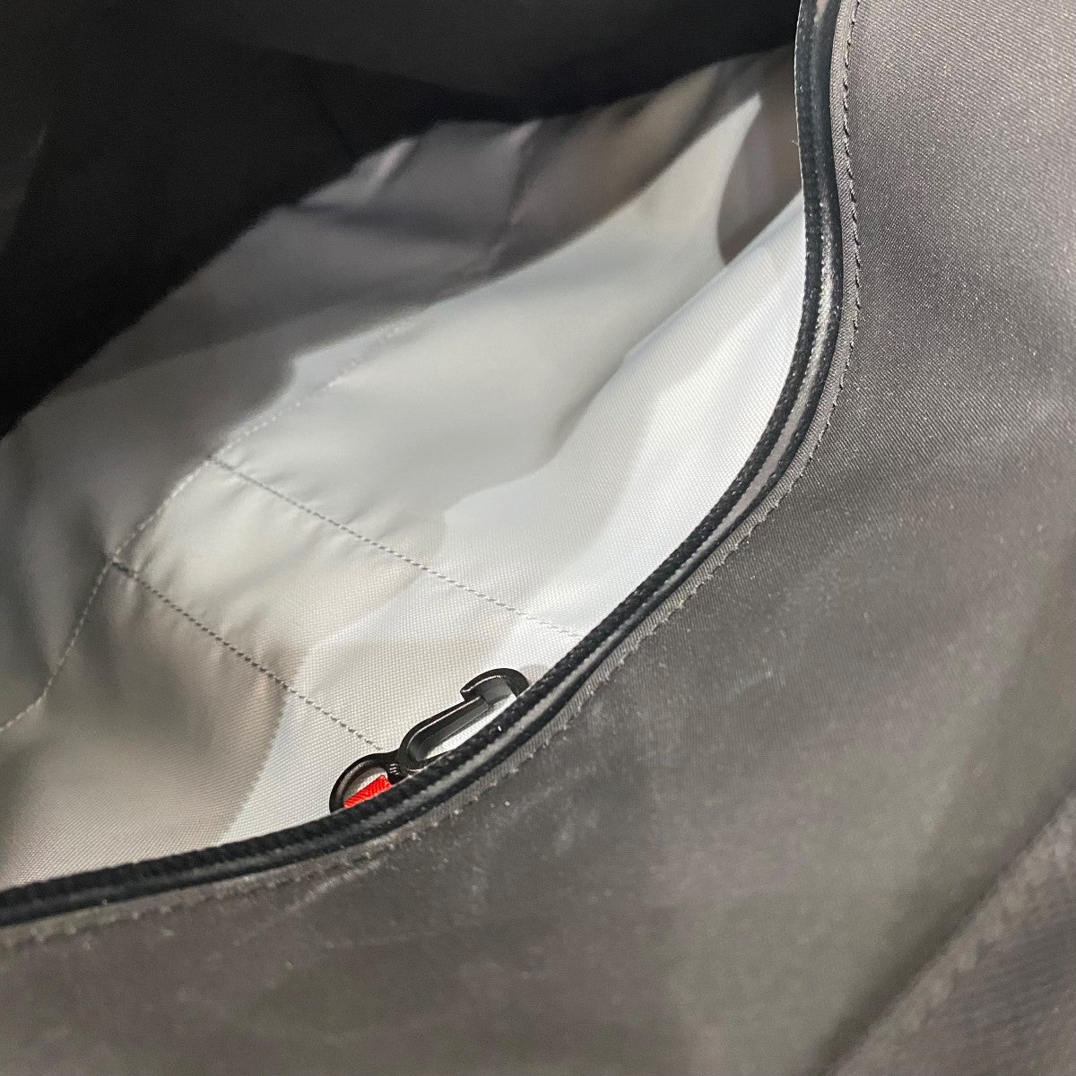 Arro 8 Shoulder Bag
