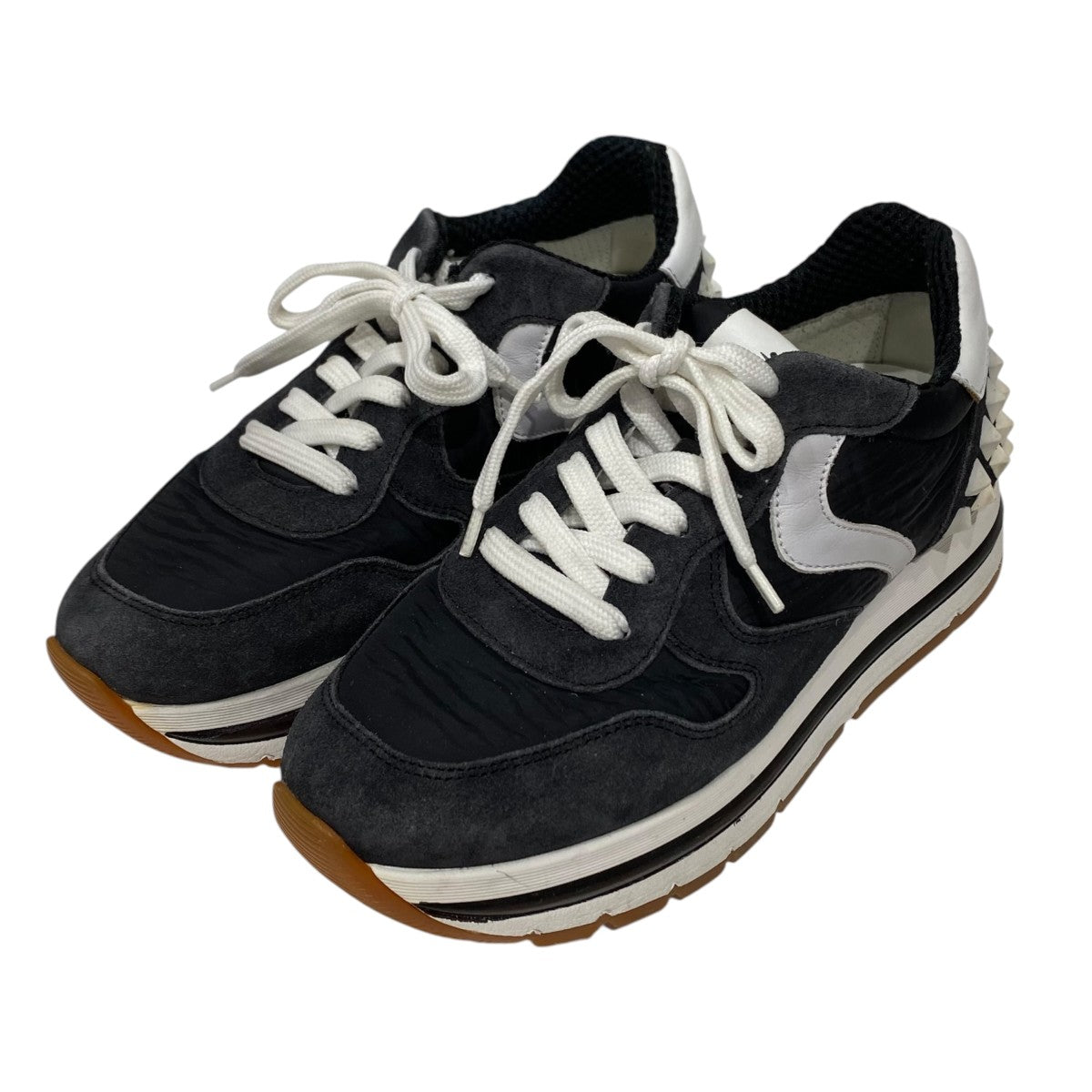 VOILE BLANCHE スタッズ スニーカー 古着・中古-1枚目のアイテム画像