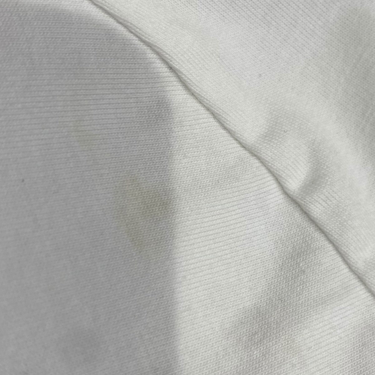 ロゴTシャツ
