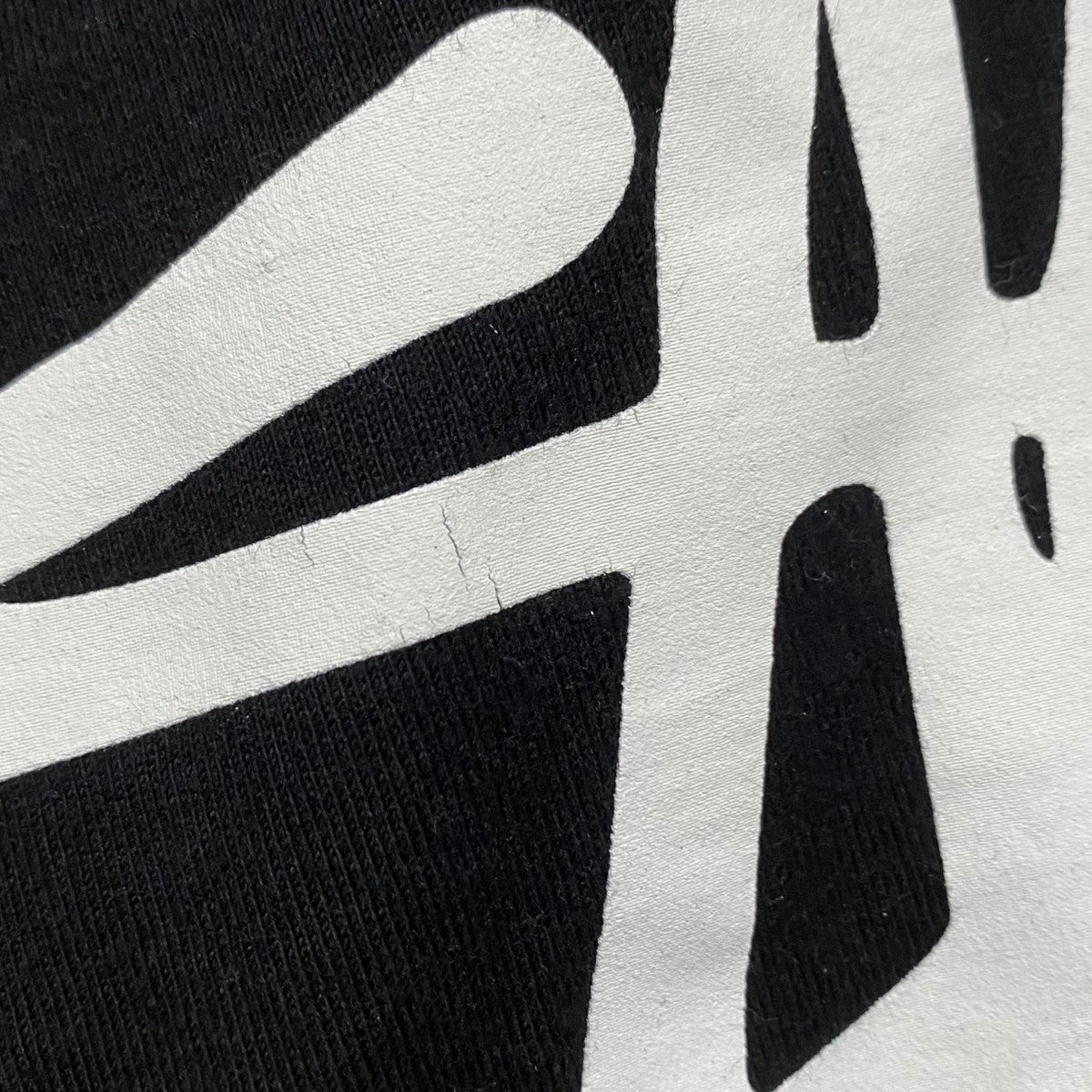 ロゴTシャツ