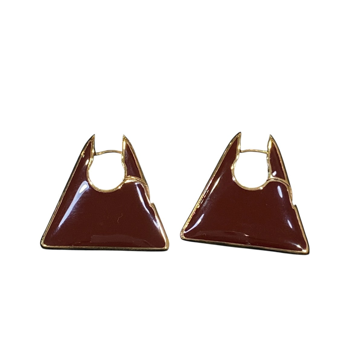 トライアングルピアス