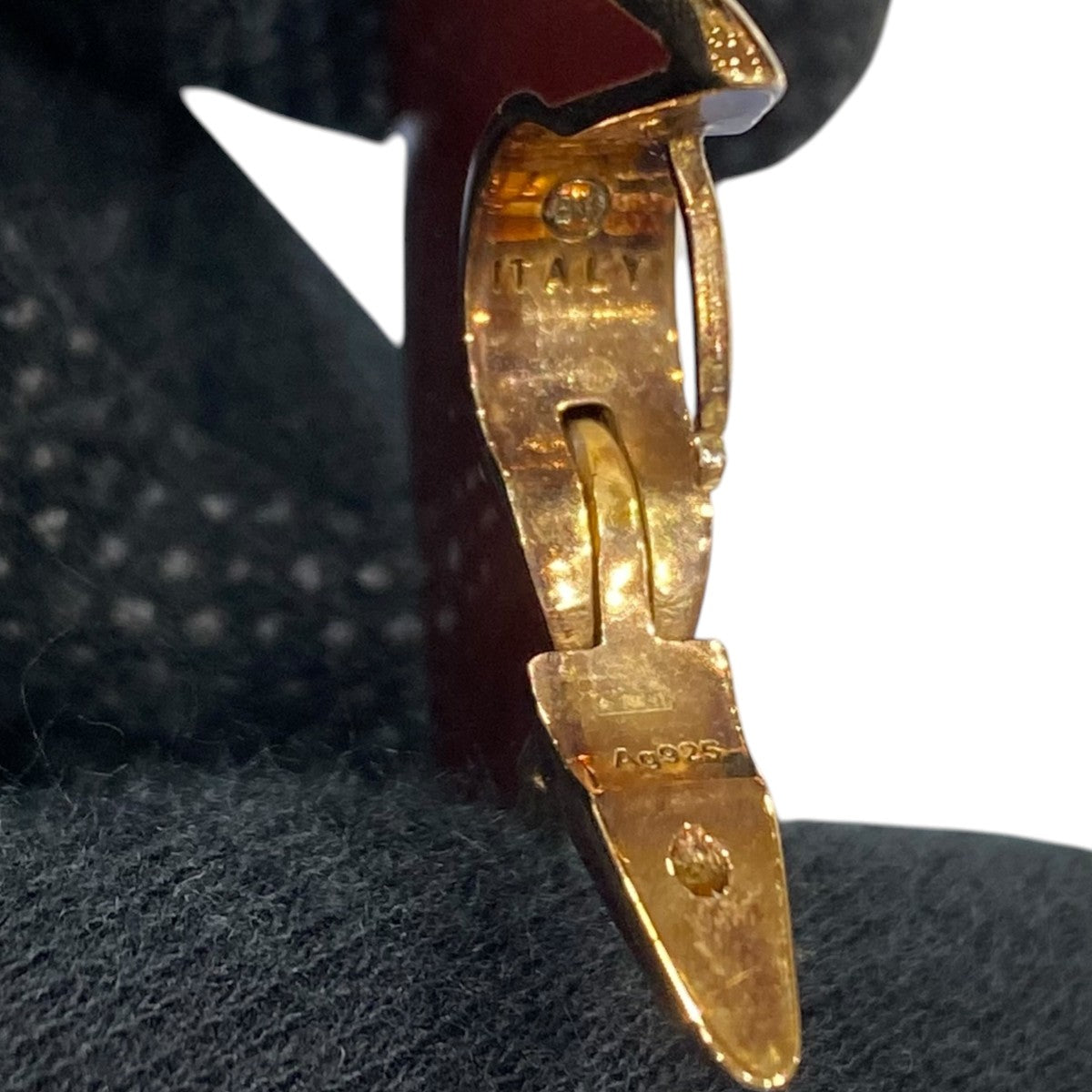 トライアングルピアス