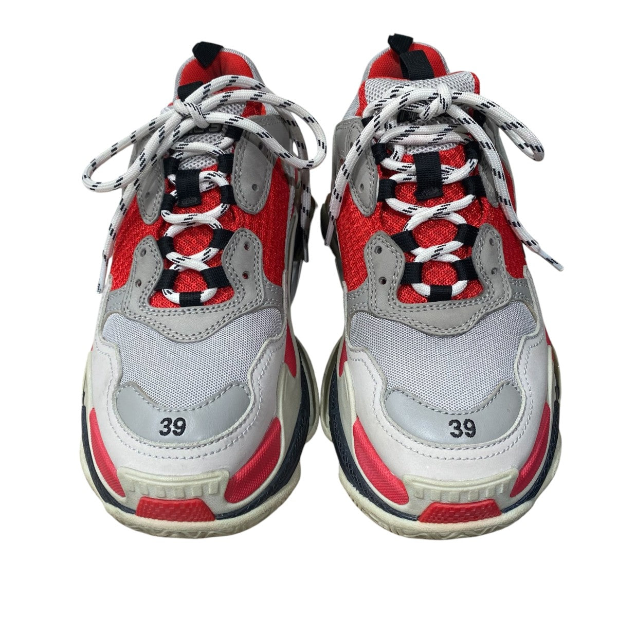 TRIPLE S536737