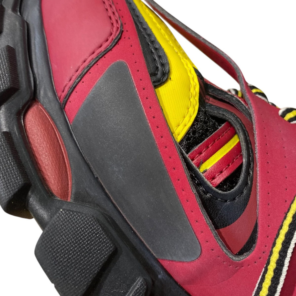 TRACK TRAINER542023