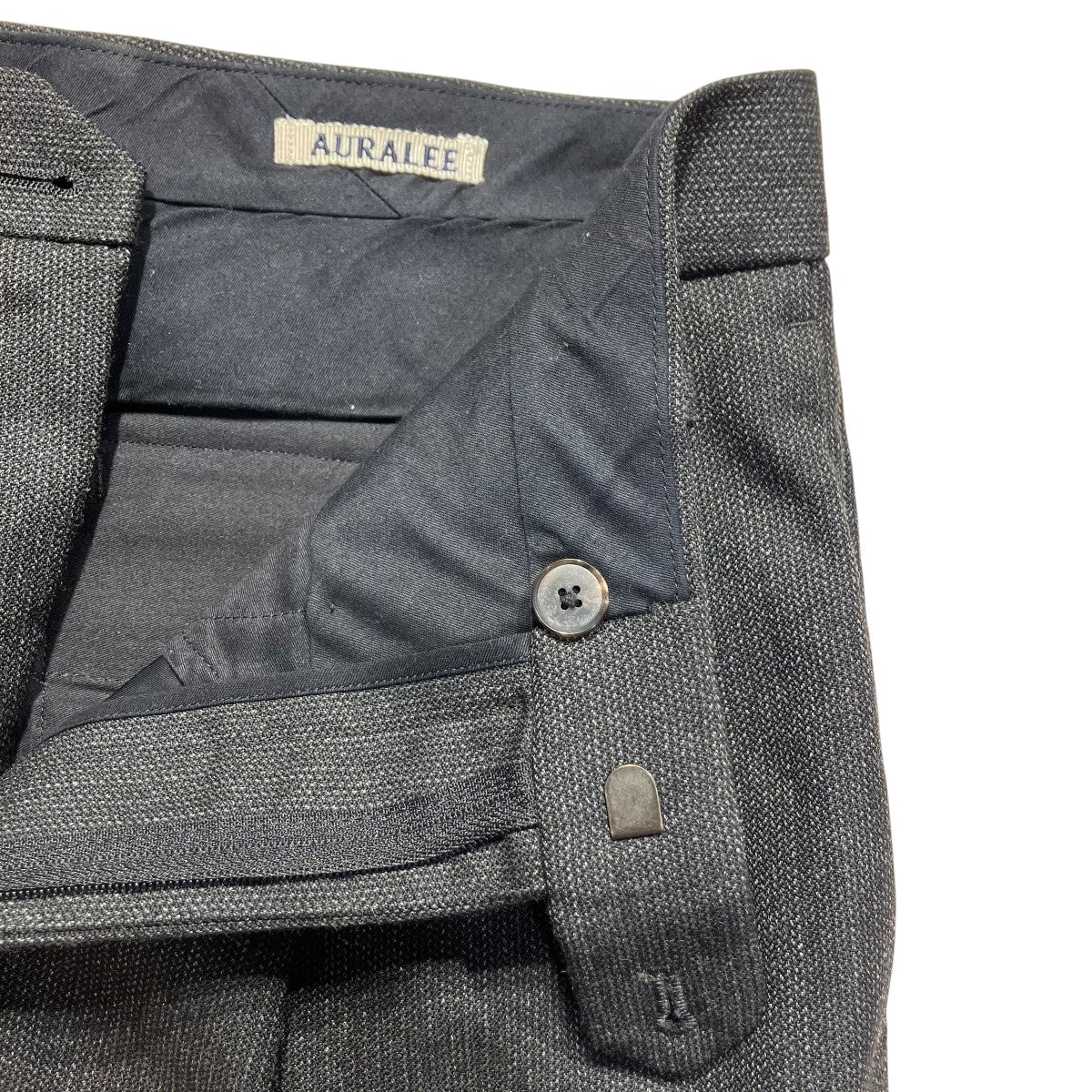 スーツ AURALEE BLUEFACED WOOL DOBBY SLACKS 23aw AURALEE】 BLUEFACED WOOL DOBBY SLACKS 44,000 +tax 英国羊毛の