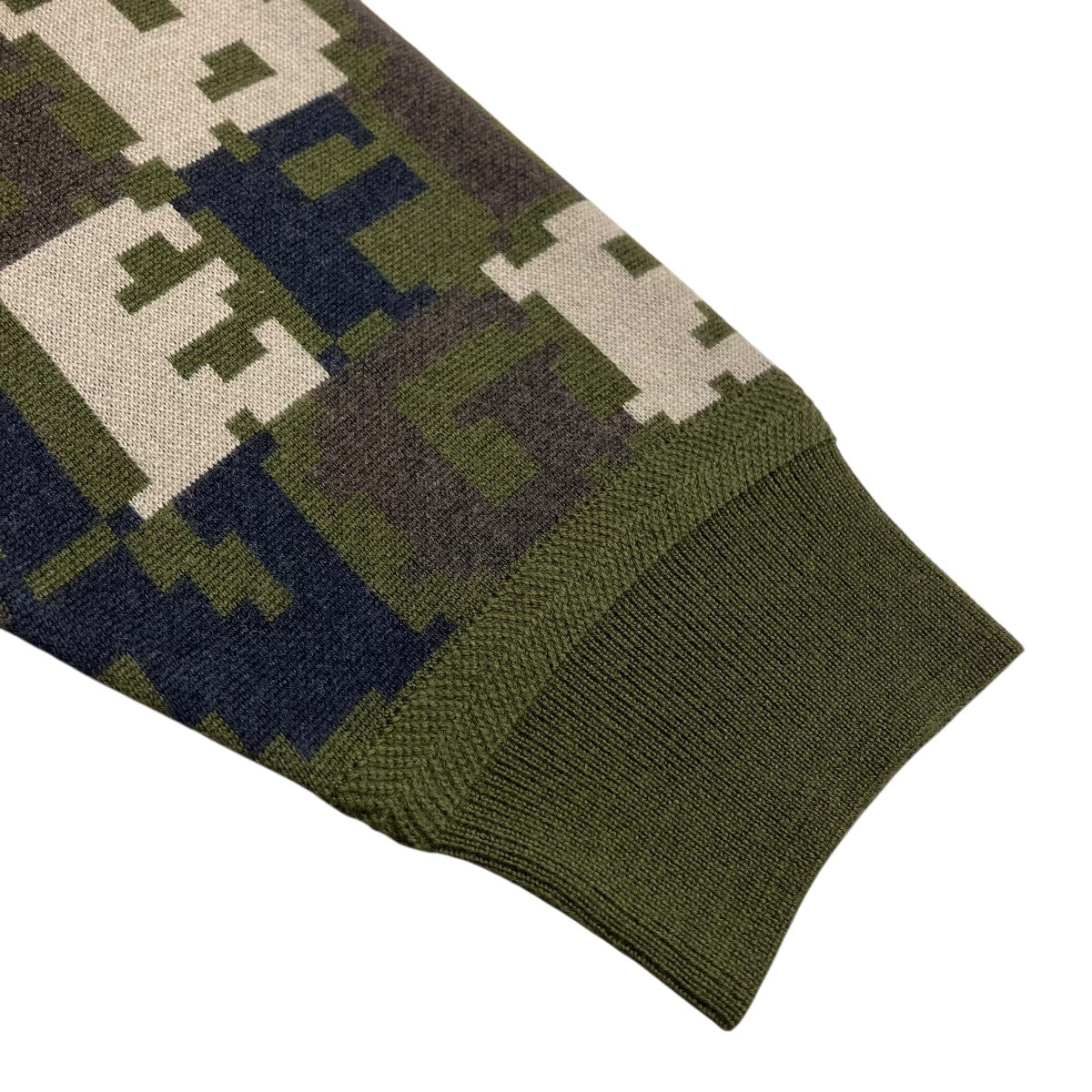 BRIEFING(ブリーフィング) BRI-FLAGE JQ CREWNECK KNIT総柄