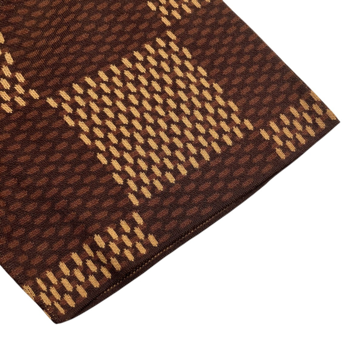 LOUIS VUITTON 24SSショート スリーブコットン ダミエ クルーネック ウィズストラス LVパッチロゴTシャツRM241 AUR HQN63W 古着・中古-4枚目のアイテム画像