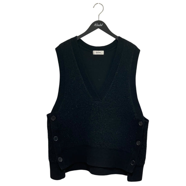 machatt(マチャット) Vネック サイドボタンニットベスト ブラック