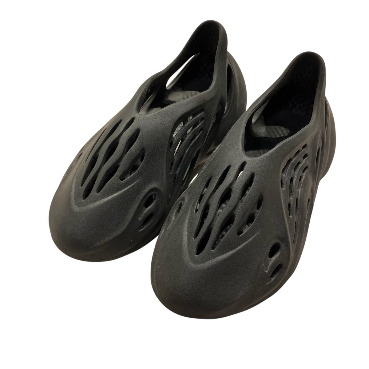adidas YEEZY Foam Runner Onyxサンダル131552249 古着・中古-1枚目のアイテム画像