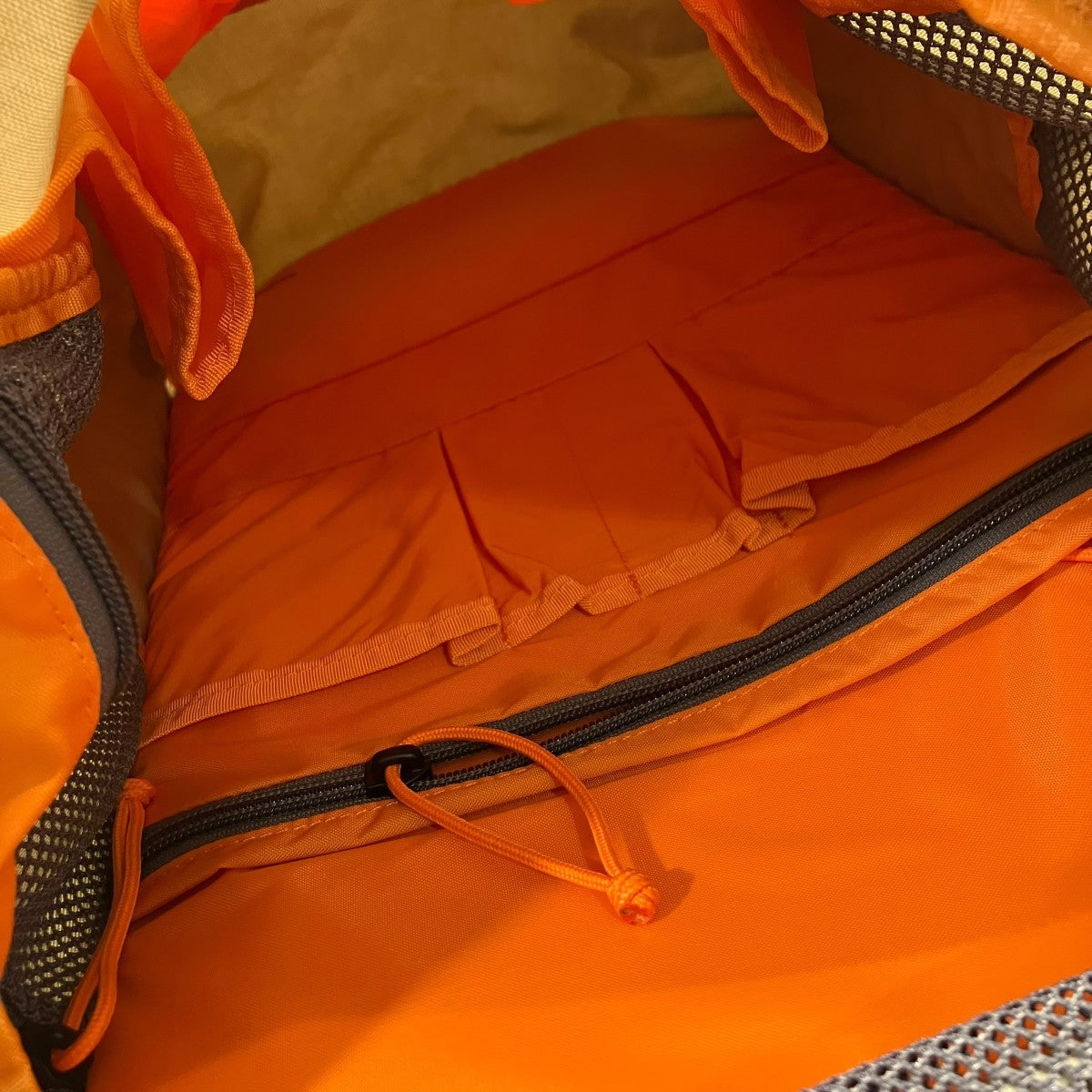 アーバンアサルト 24Lリュック19761327030000